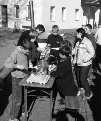 Beschreibung: Beschreibung: Beschreibung: C:\Dokumente und Einstellungen\JüWe\Desktop\Website SSV aktuell\w3678bz6b\bilder\eierfaerben.jpg