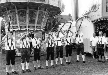 Beschreibung: Beschreibung: Beschreibung: C:\Dokumente und Einstellungen\JüWe\Desktop\Website SSV aktuell\w3678bz6b\bilder\salut-kaerwa.jpg